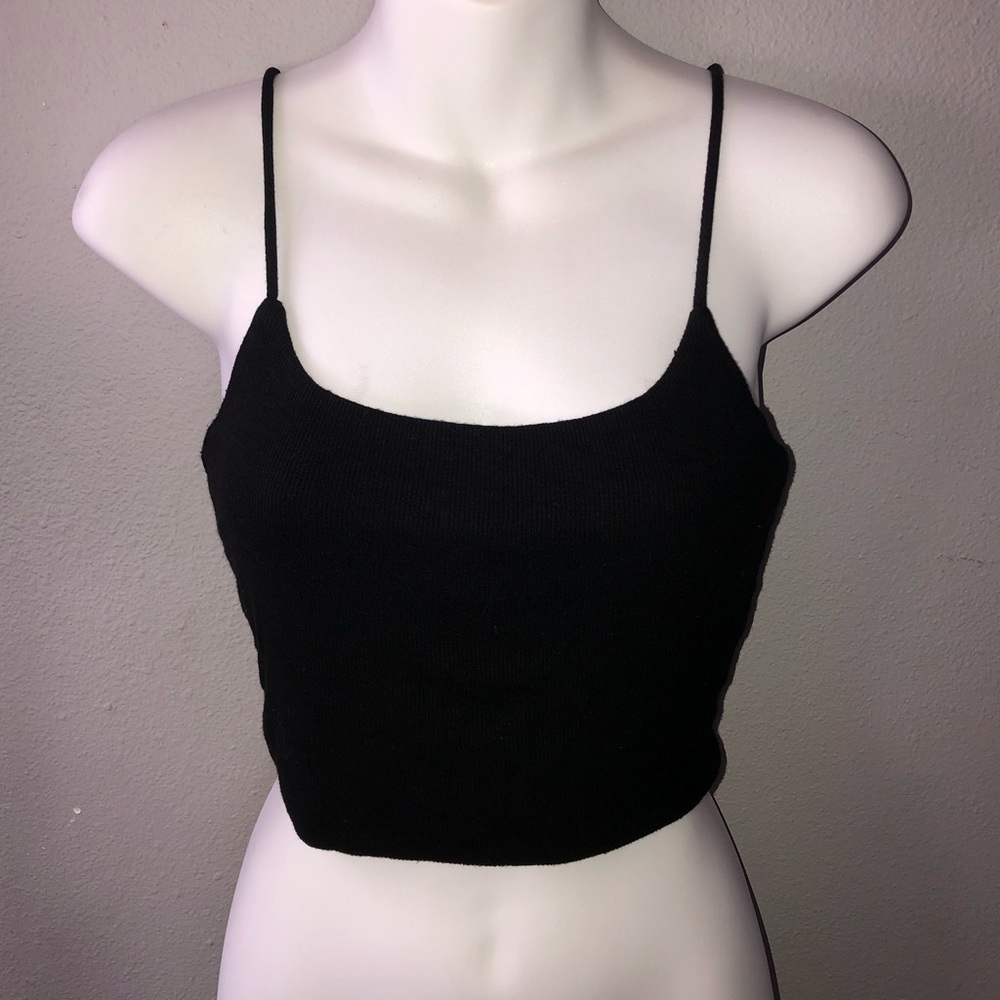black crop top